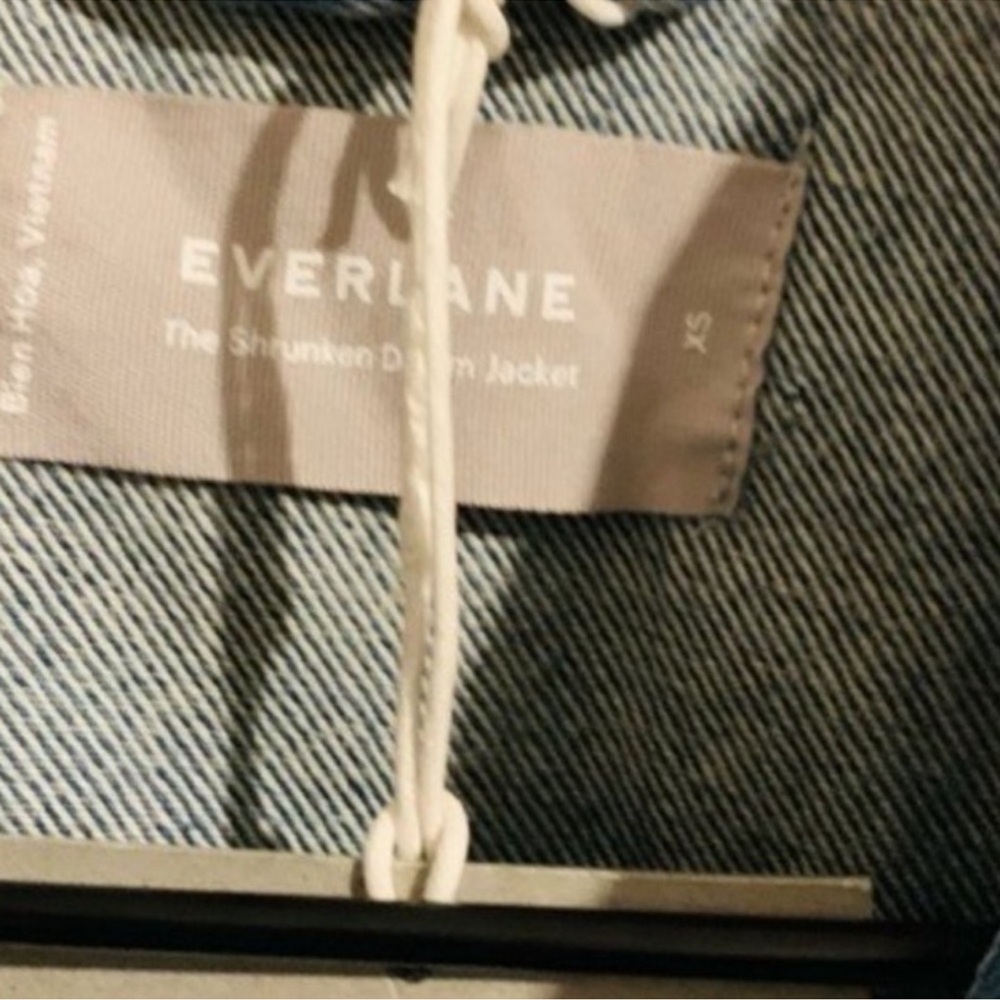 Everlane | Jacket | The Cropped Denim Jacket - Picture 9 of 13